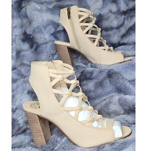 EUC Vince Camuto Stesha Caged Suede Block Heel Sandals Beige size 7